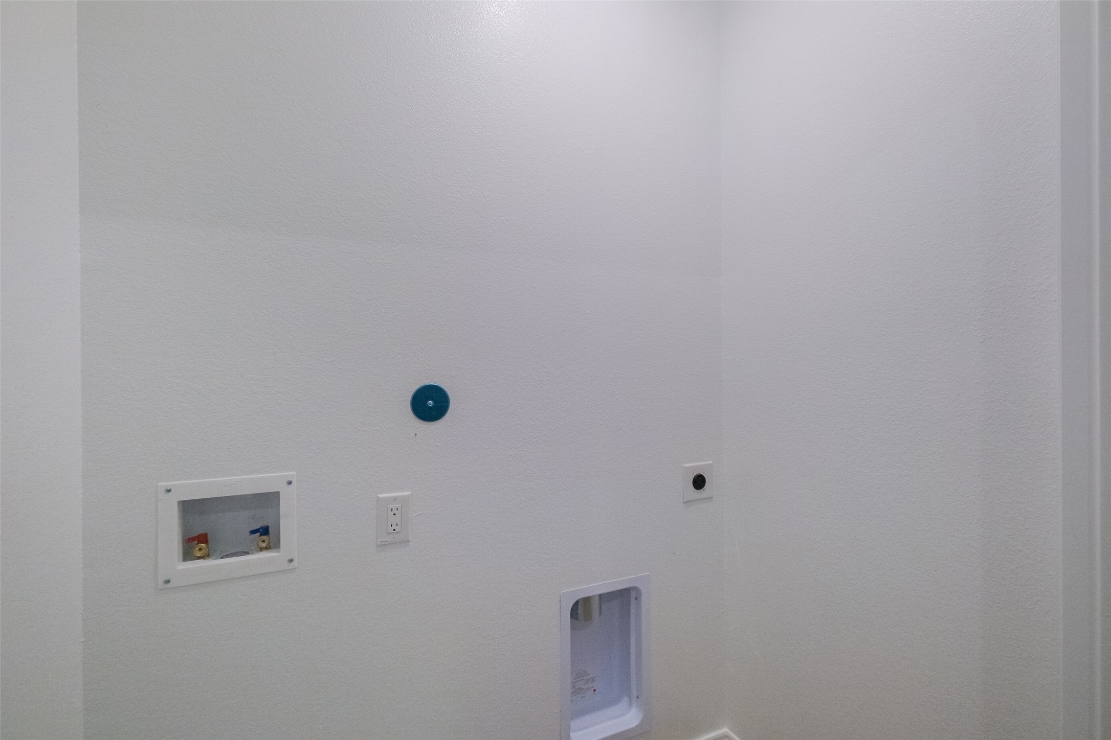 6434 New York Street Houston, TX 77021 - Photo 26 of 27 a view of an empty room