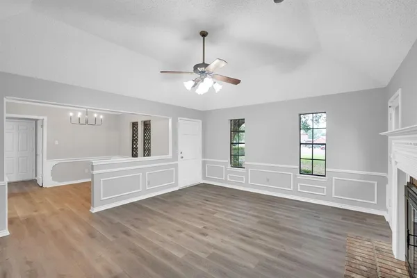 $370,000 | 730 Squire Place, Red Oak, TX 75154