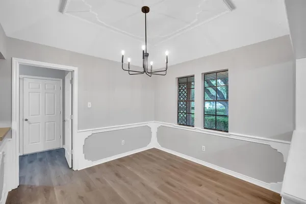 $370,000 | 730 Squire Place, Red Oak, TX 75154