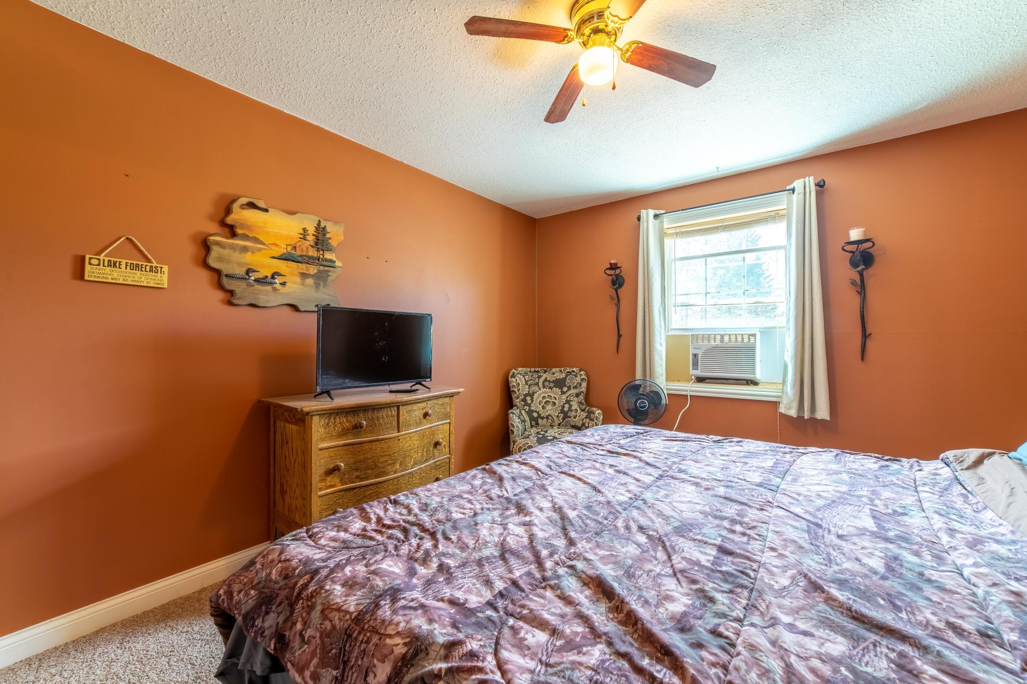 28564 South Pine View Beach Road Brook Park, MN 55007 - Photo 16 of 40 Gallery Image 16