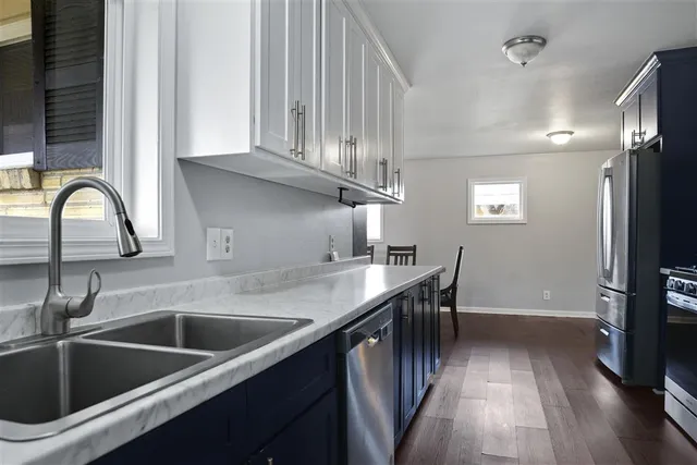 $190,000 | 4307 Oaklawn Drive, Lake Charles, LA 70605