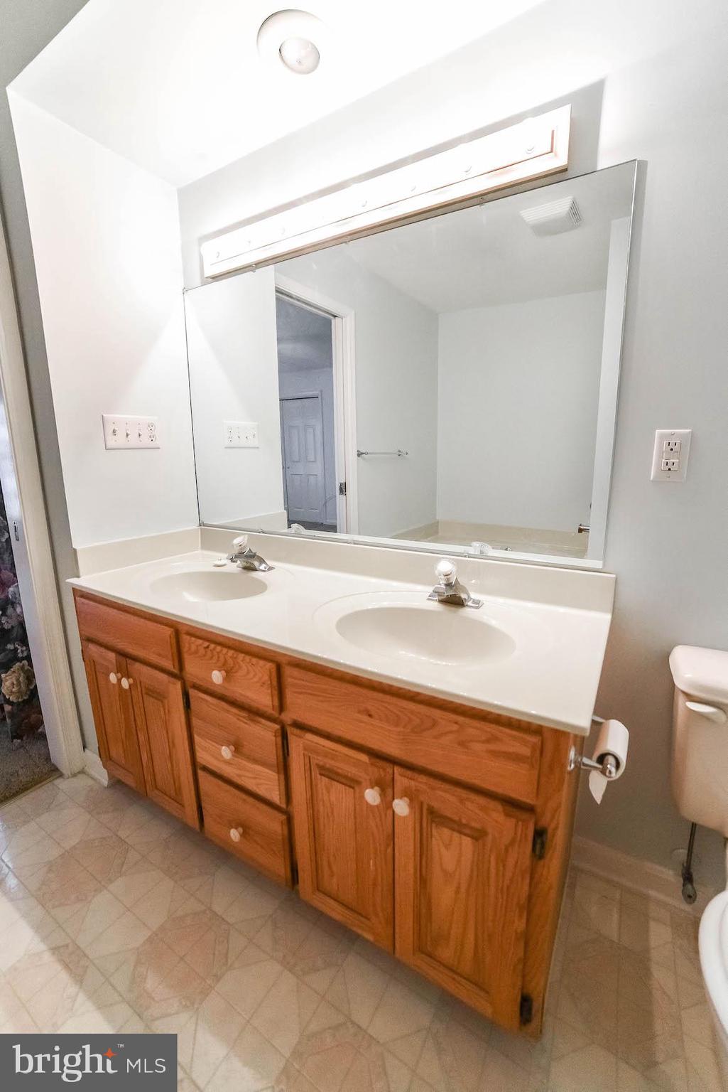21211 Indian Bridge Road California, MD 20619 - Photo 14 of 30 Gallery Image 14