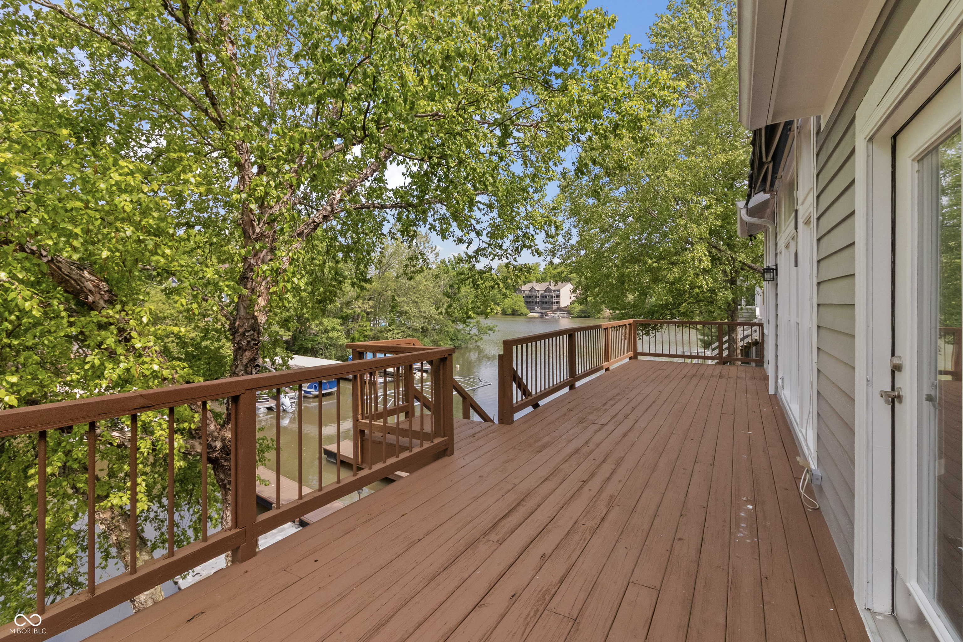 11226 Blackwalnut Point Indianapolis, IN 46236 - Photo 4 of 54