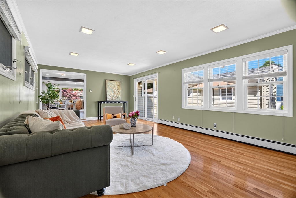 32 Bobolink Road Wellesley, MA 02481 - Photo 13 of 42