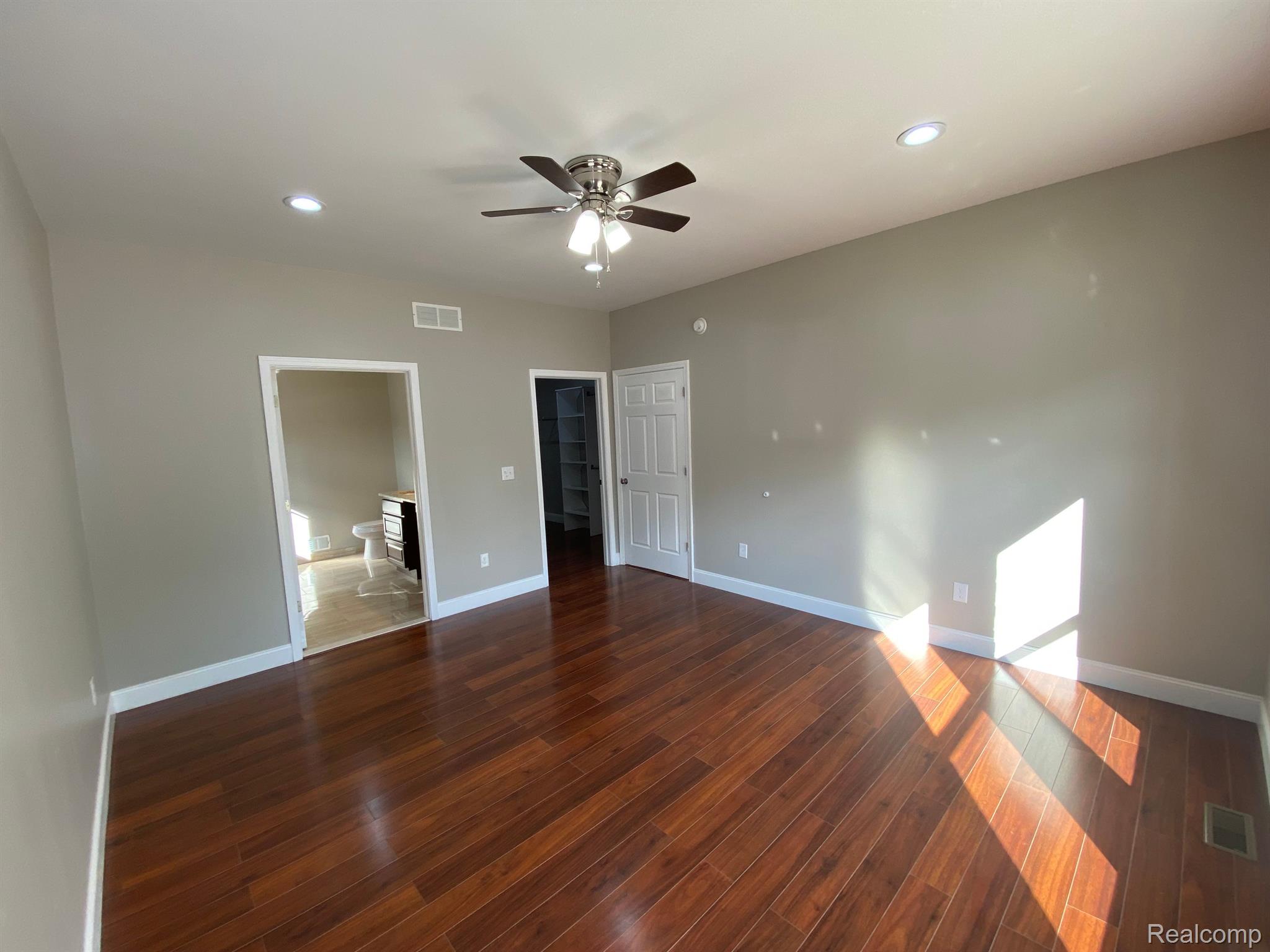 2073 Maplecrest Road Sterling Heights, MI 48310 - Photo 15 of 33 Master Bedroom-Lower Level