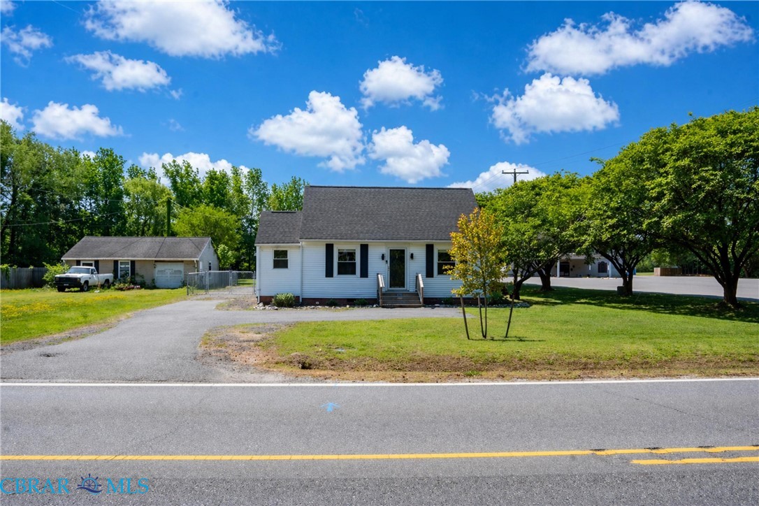 8798 Guinea Road Hayes, VA 23072 - Photo 3 of 34