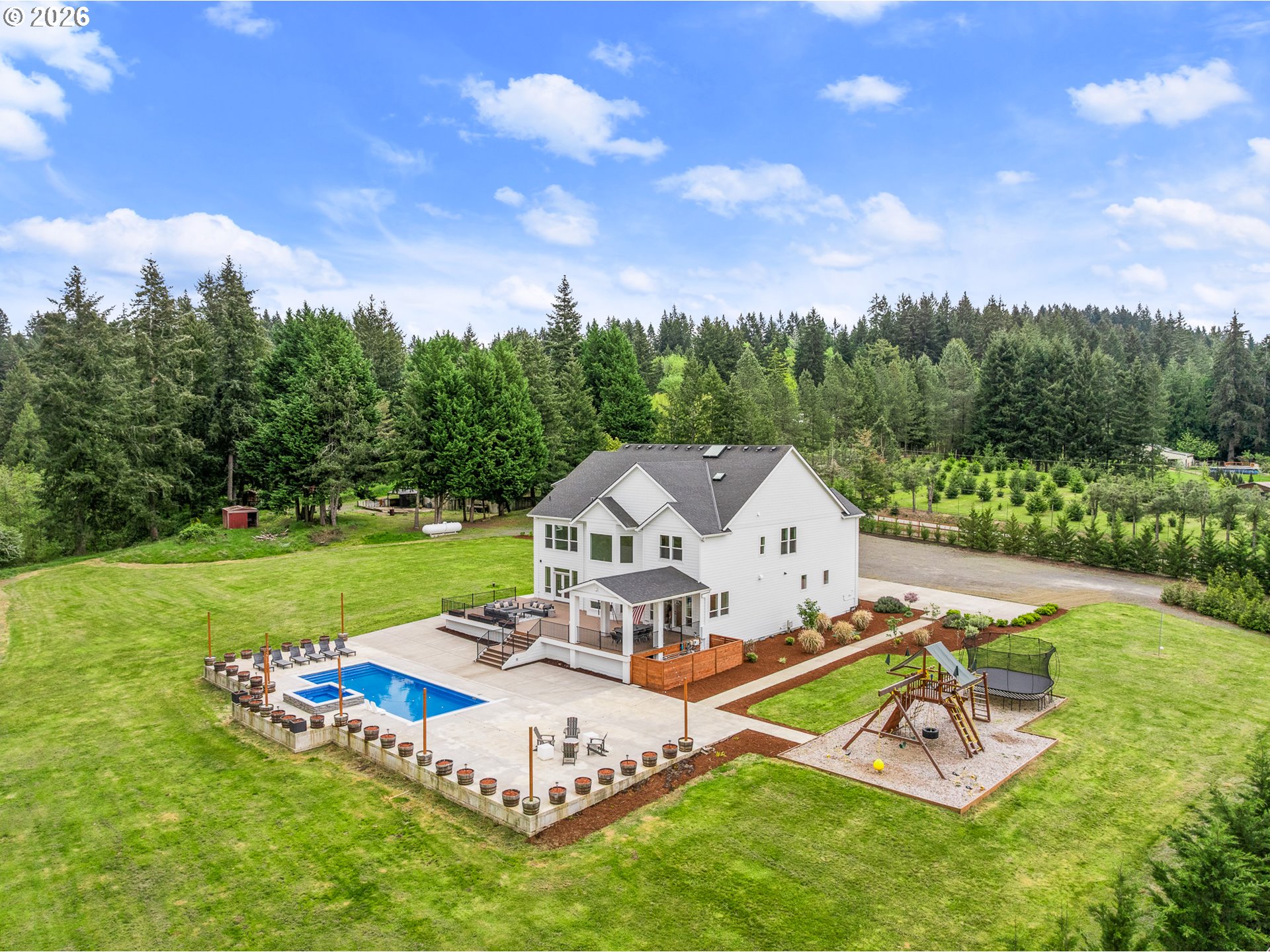 18237 South Bogynski Road Oregon City, OR 97045 - Photo 2 of 45