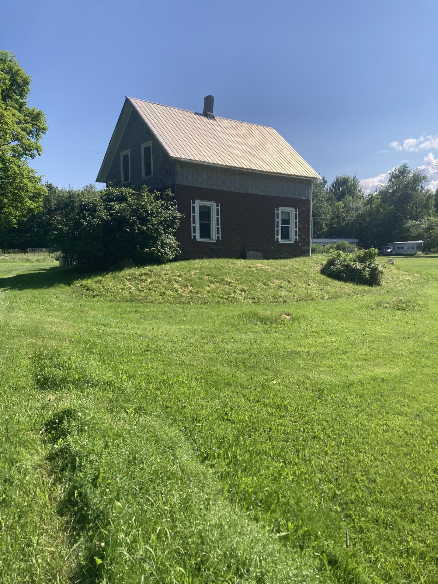 332 Seymour Road Chateaugay, NY 12920 - Photo 2 of 23