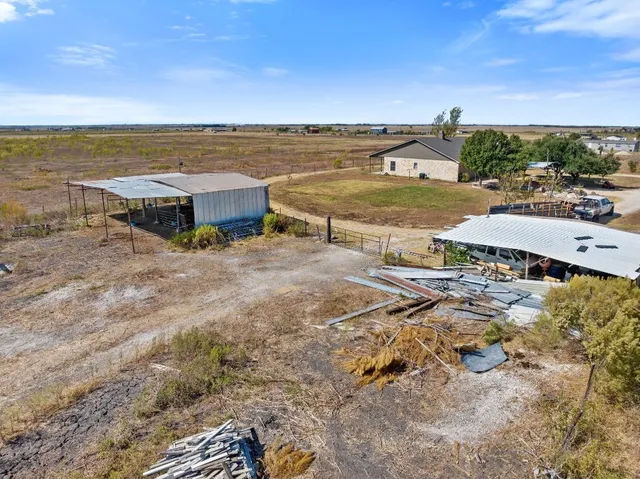 $830,000 | 18319 Werchan Lane, Unit D, Coupland, TX 78615