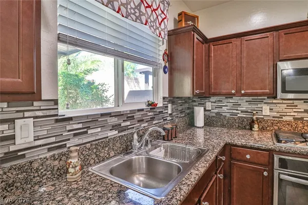 $2,395 | 6765 Bristle Falls Street, Las Vegas, NV 89149