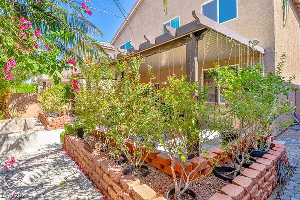 $2,395 | 6765 Bristle Falls Street, Las Vegas, NV 89149