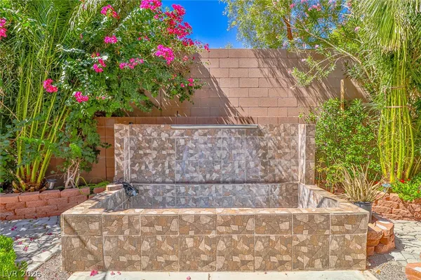 $2,395 | 6765 Bristle Falls Street, Las Vegas, NV 89149