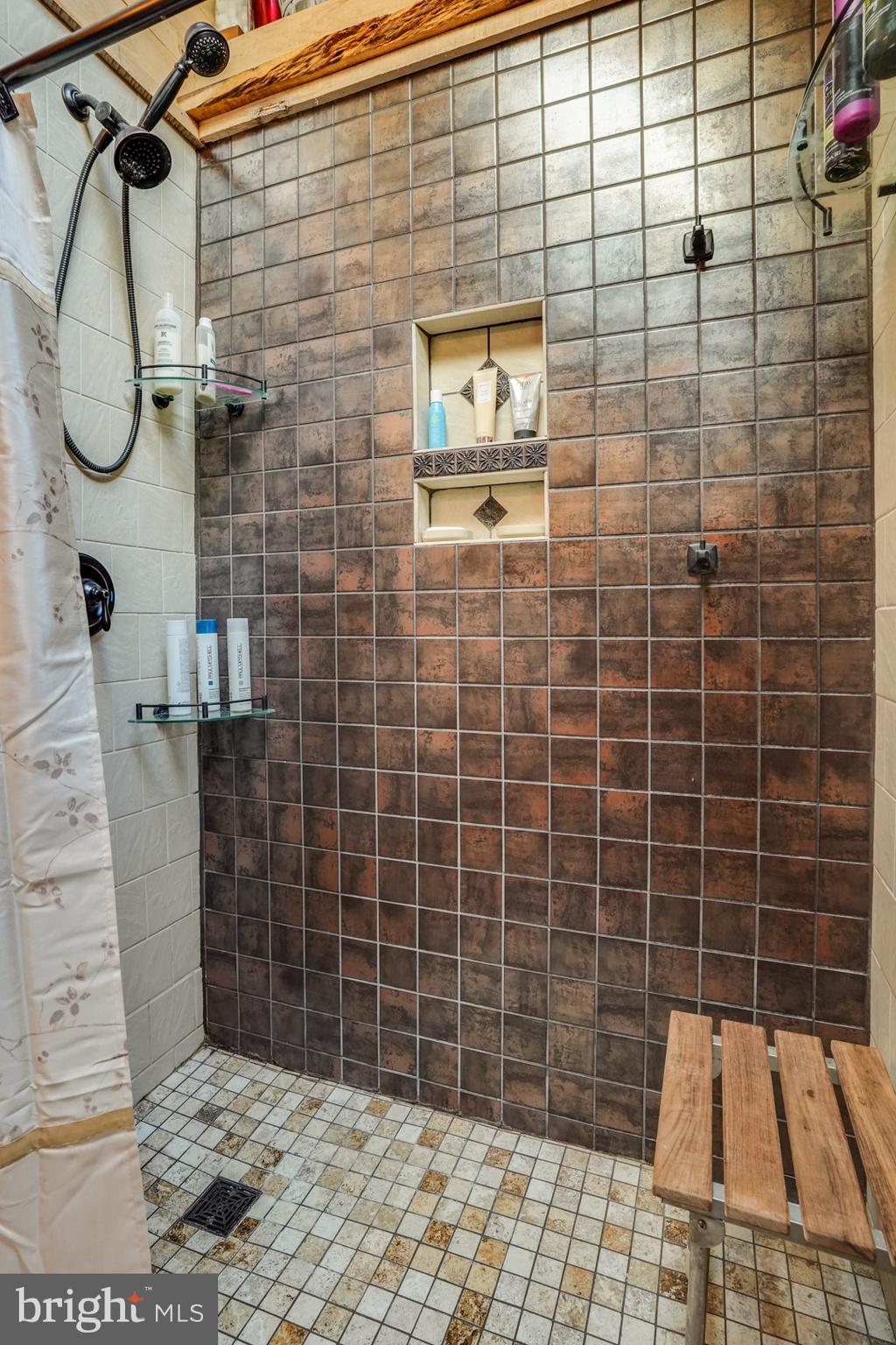 1017 Nottingham Road Newark, DE 19711 - Photo 14 of 26 Custom Tile Work