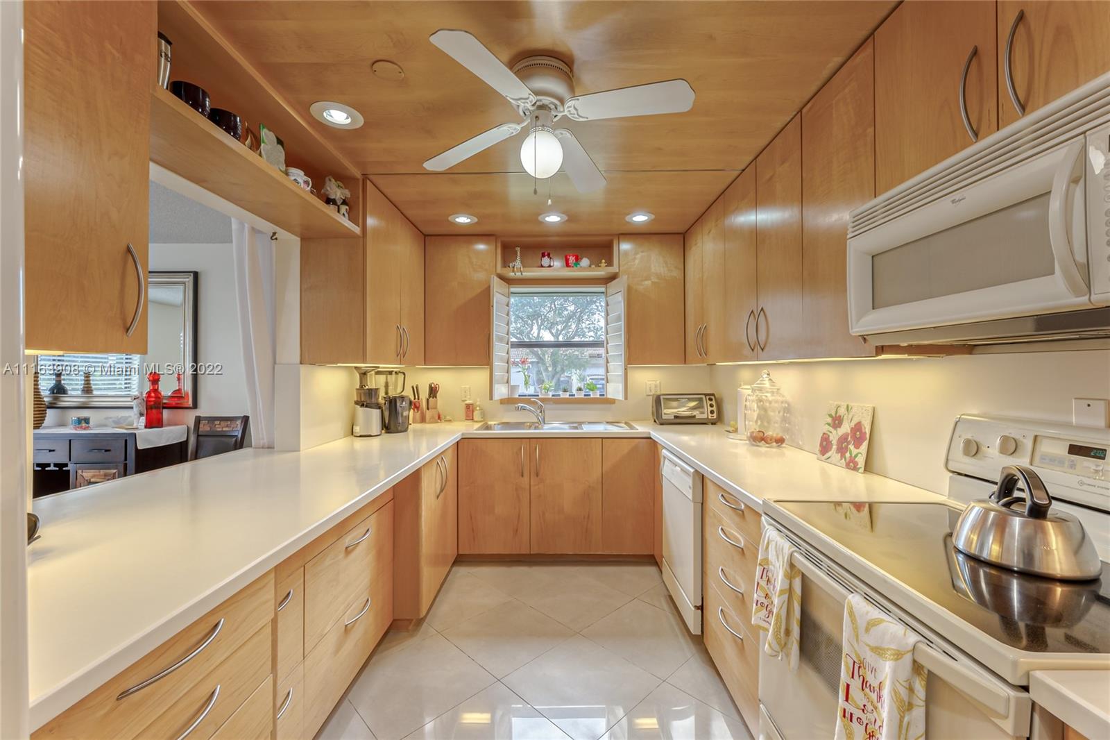 3595 Simms Street Hollywood, FL 33021 - Photo 11 of 28 Gallery Image 11