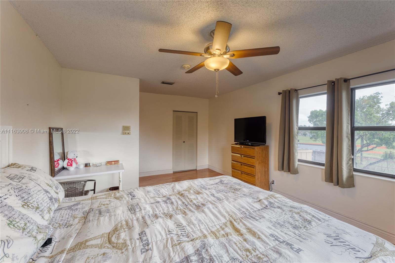 3595 Simms Street Hollywood, FL 33021 - Photo 24 of 28 Gallery Image 24