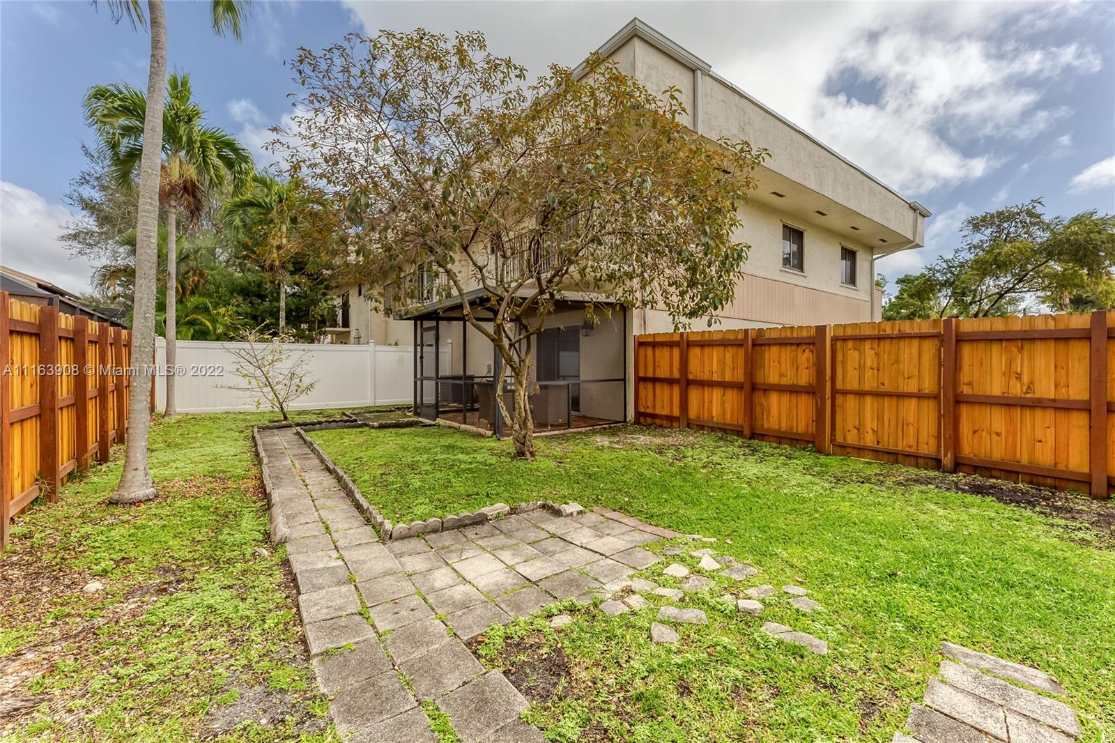 3595 Simms Street Hollywood, FL 33021 - Photo 28 of 28 Gallery Image 28
