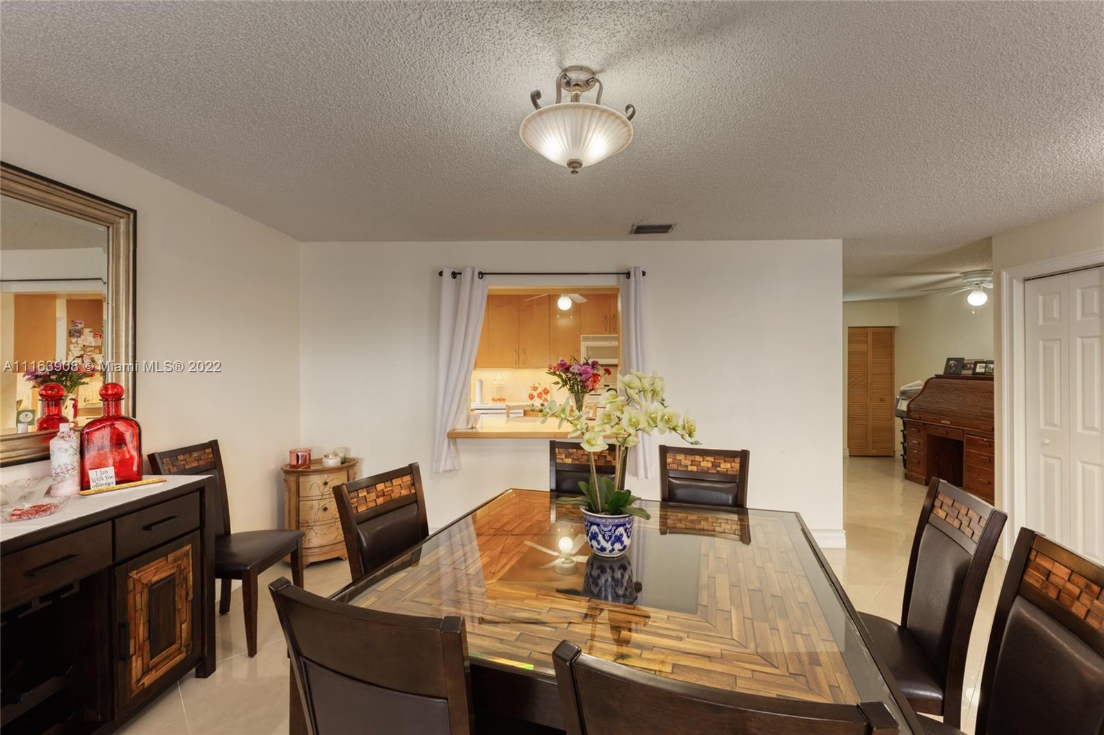 3595 Simms Street Hollywood, FL 33021 - Photo 6 of 28 Gallery Image 6