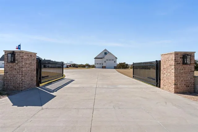 a view of terrace with flat screen tv