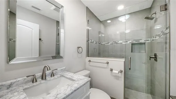 $1,825,000 | 306 Island Circle, Sarasota, FL 34242