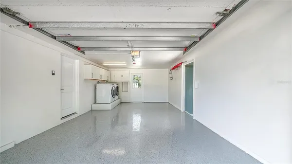 $1,825,000 | 306 Island Circle, Sarasota, FL 34242