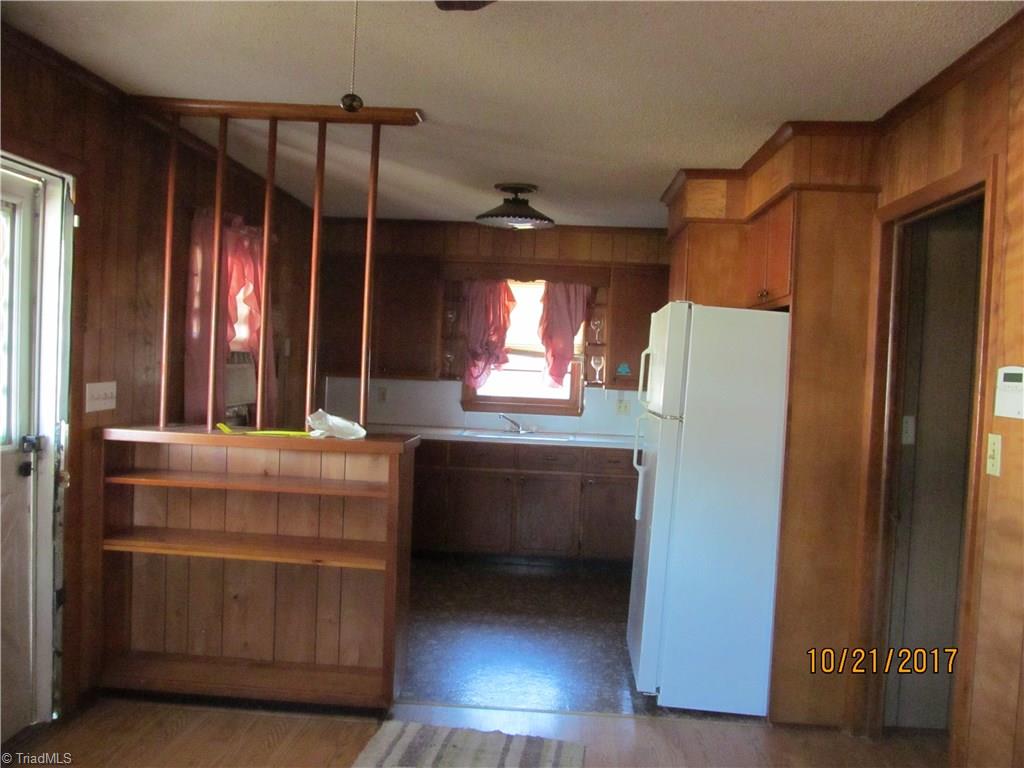 4174 County Line Road Thomasville, NC 27360 - Photo 11 of 28 Gallery Image 11