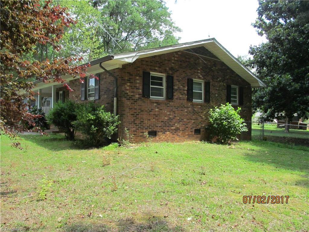 4174 County Line Road Thomasville, NC 27360 - Photo 16 of 28 Gallery Image 16