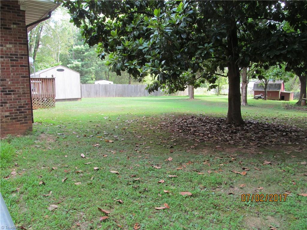 4174 County Line Road Thomasville, NC 27360 - Photo 21 of 28 Gallery Image 21