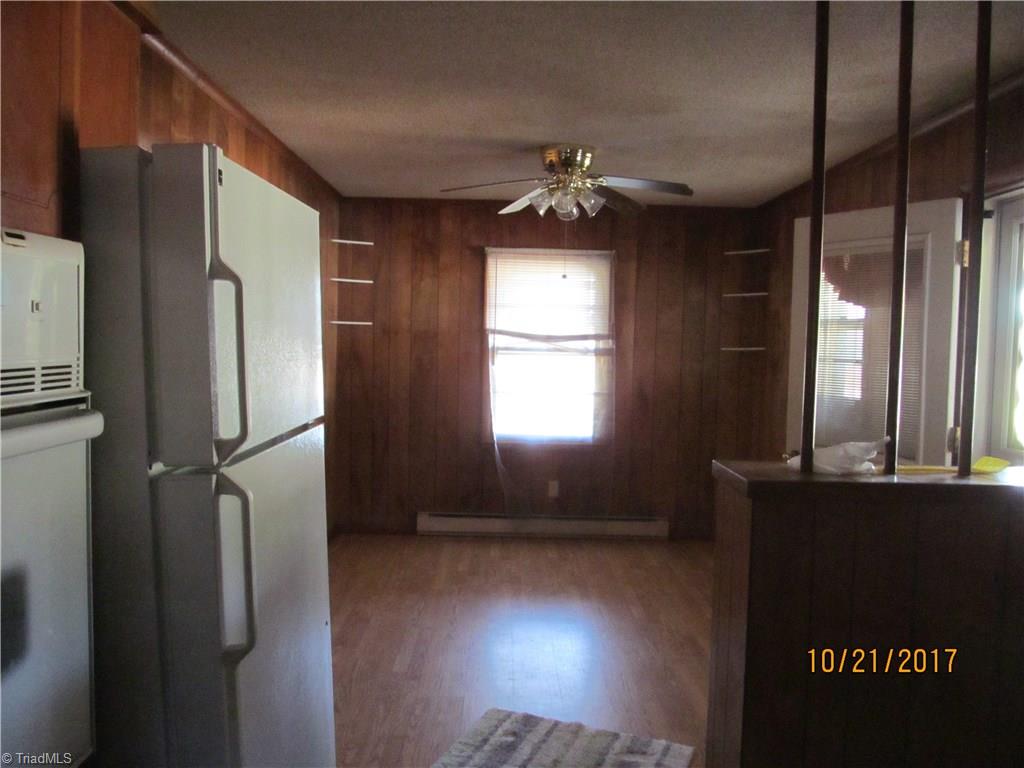 4174 County Line Road Thomasville, NC 27360 - Photo 9 of 28 Gallery Image 9