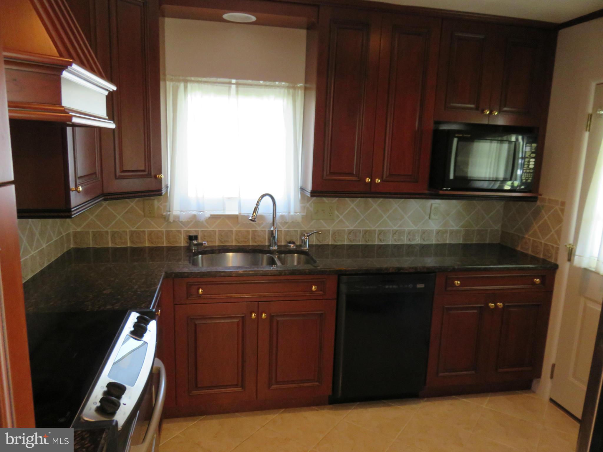 3822 Bayville Road Baltimore, MD 21220 - Photo 13 of 25 Kitchen