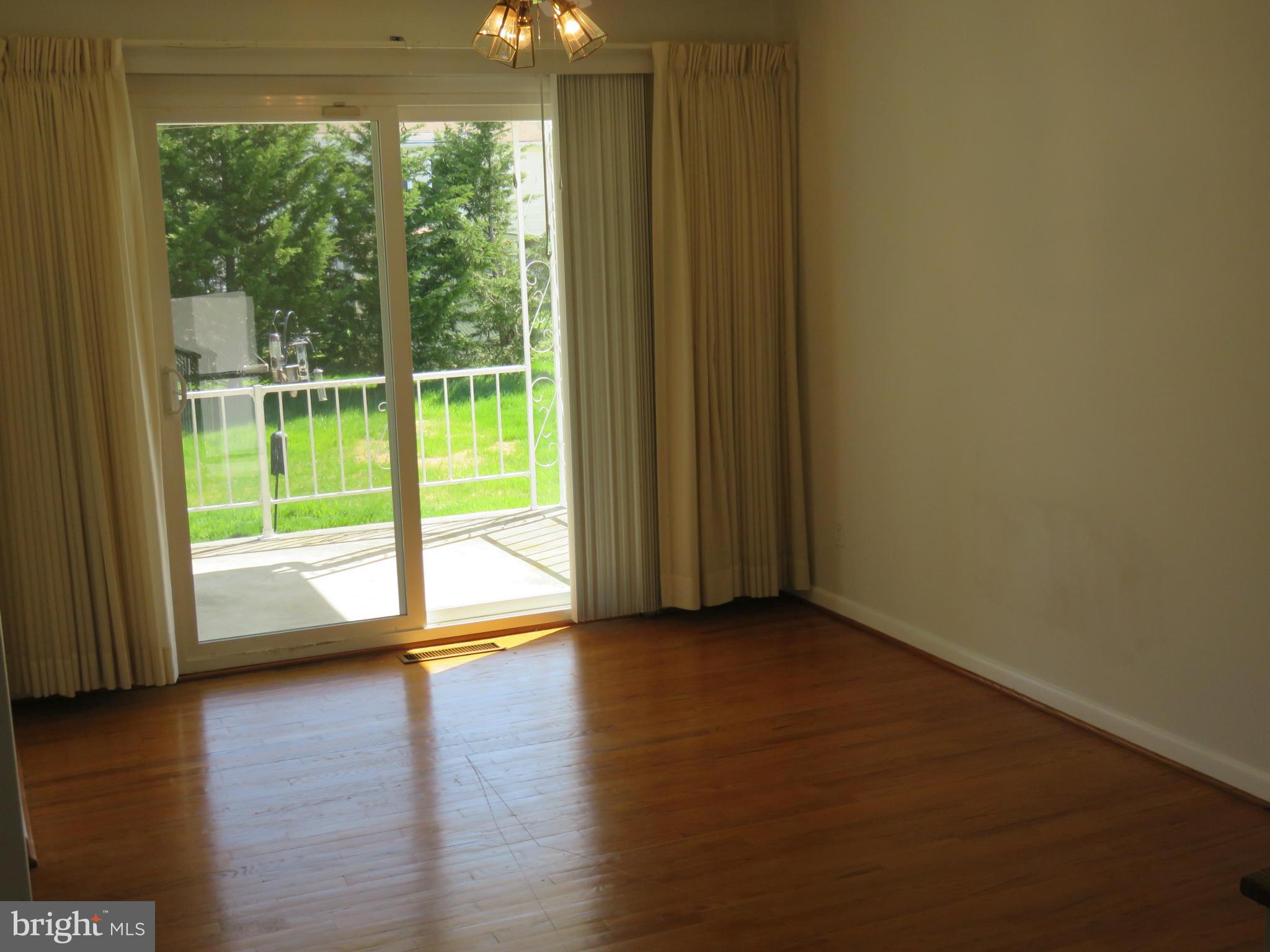 3822 Bayville Road Baltimore, MD 21220 - Photo 6 of 25 Living Room into DR