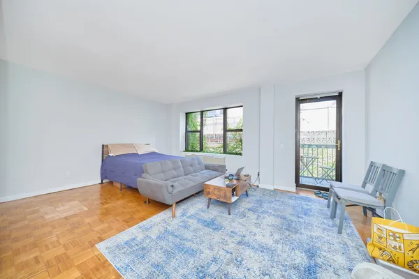 $3,295 | 337 West 43rd Street, Unit 2D | Hell's Kitchen