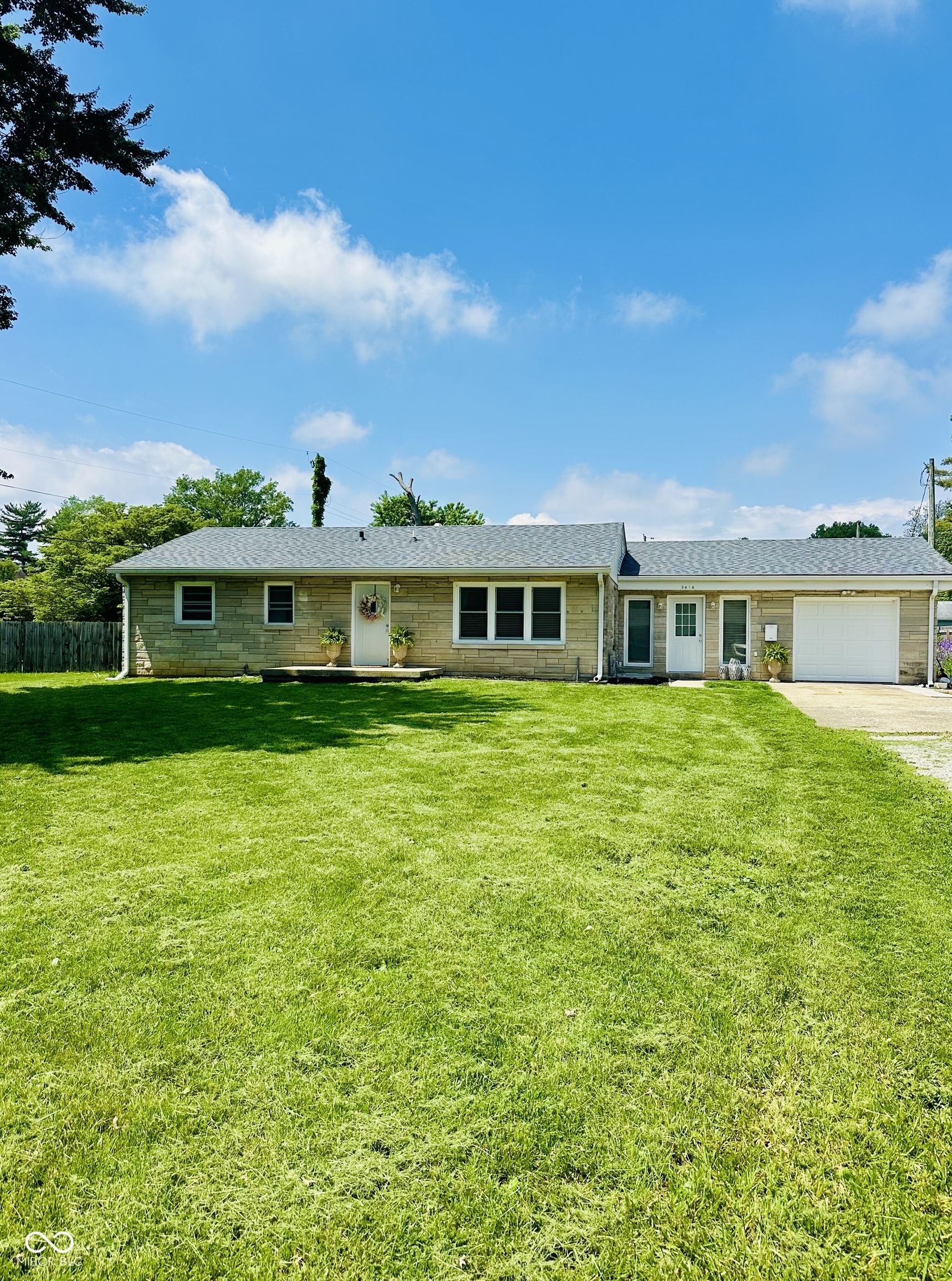 3414 Rost Drive Columbus, IN 47203 - Photo 1 of 20 Gallery Image 1