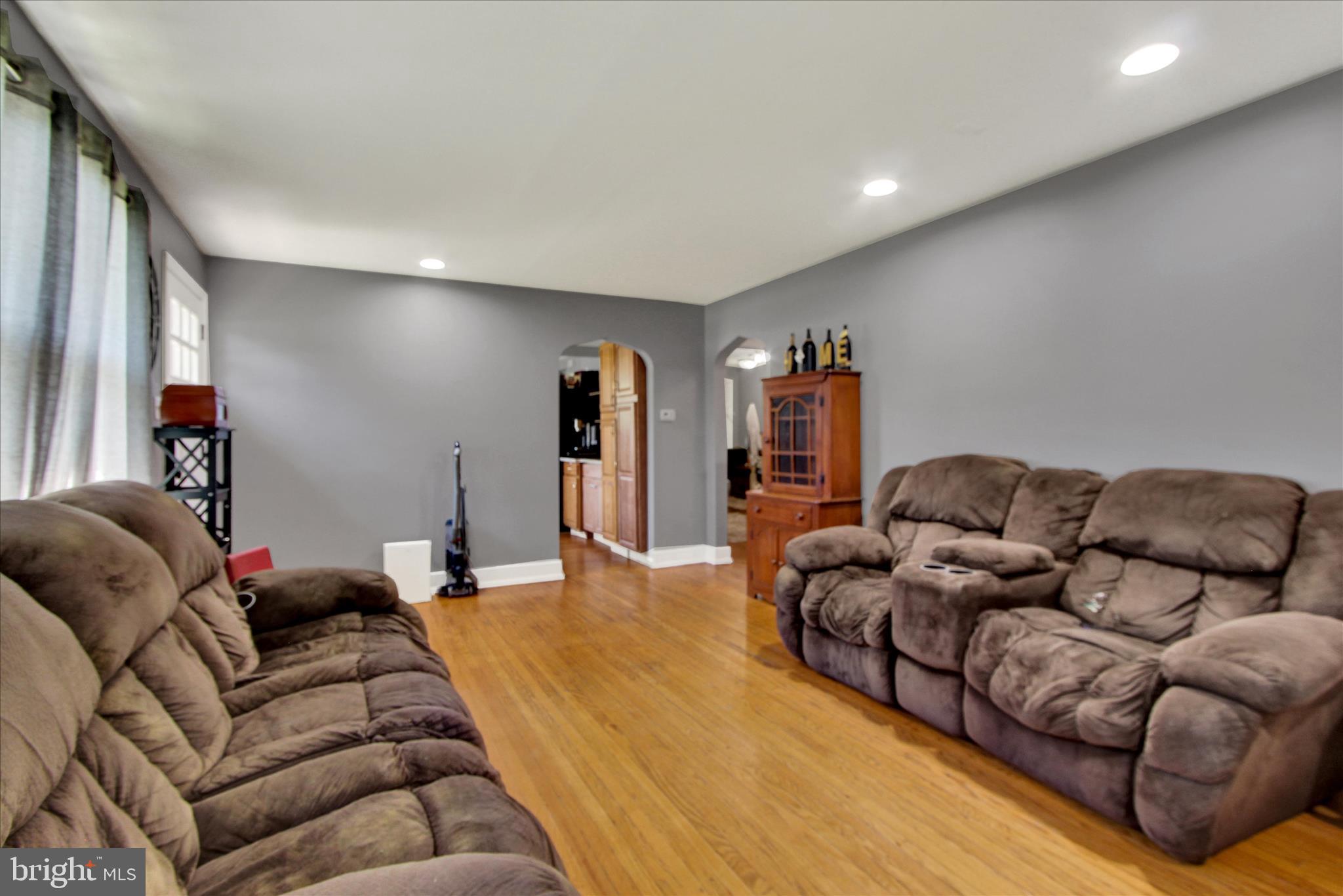 2250 South Queen Street York, PA 17402 - Photo 3 of 25