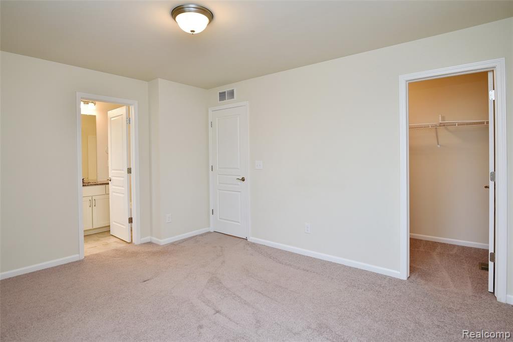 2888 Glenbar Circle Rochester, MI 48307 - Photo 27 of 38