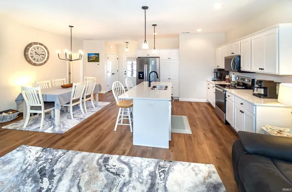 $265,000 | 1628 Theo Drive, Unit 2, Evansville, IN 47711