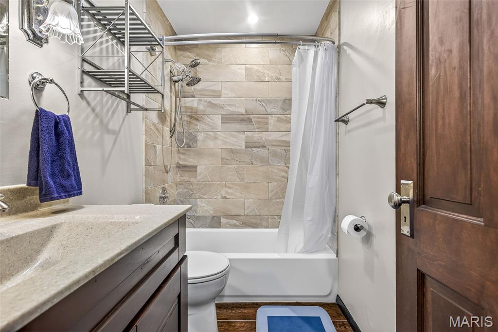 9406 MacKenzie Road Affton, MO 63123 - Photo 17 of 33