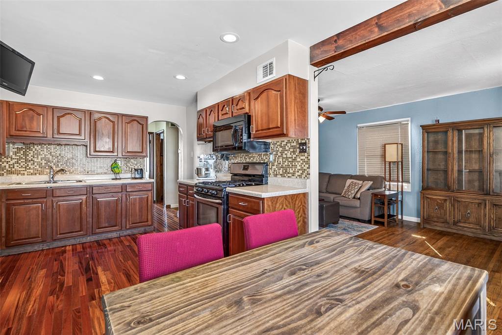 9406 MacKenzie Road Affton, MO 63123 - Photo 7 of 33