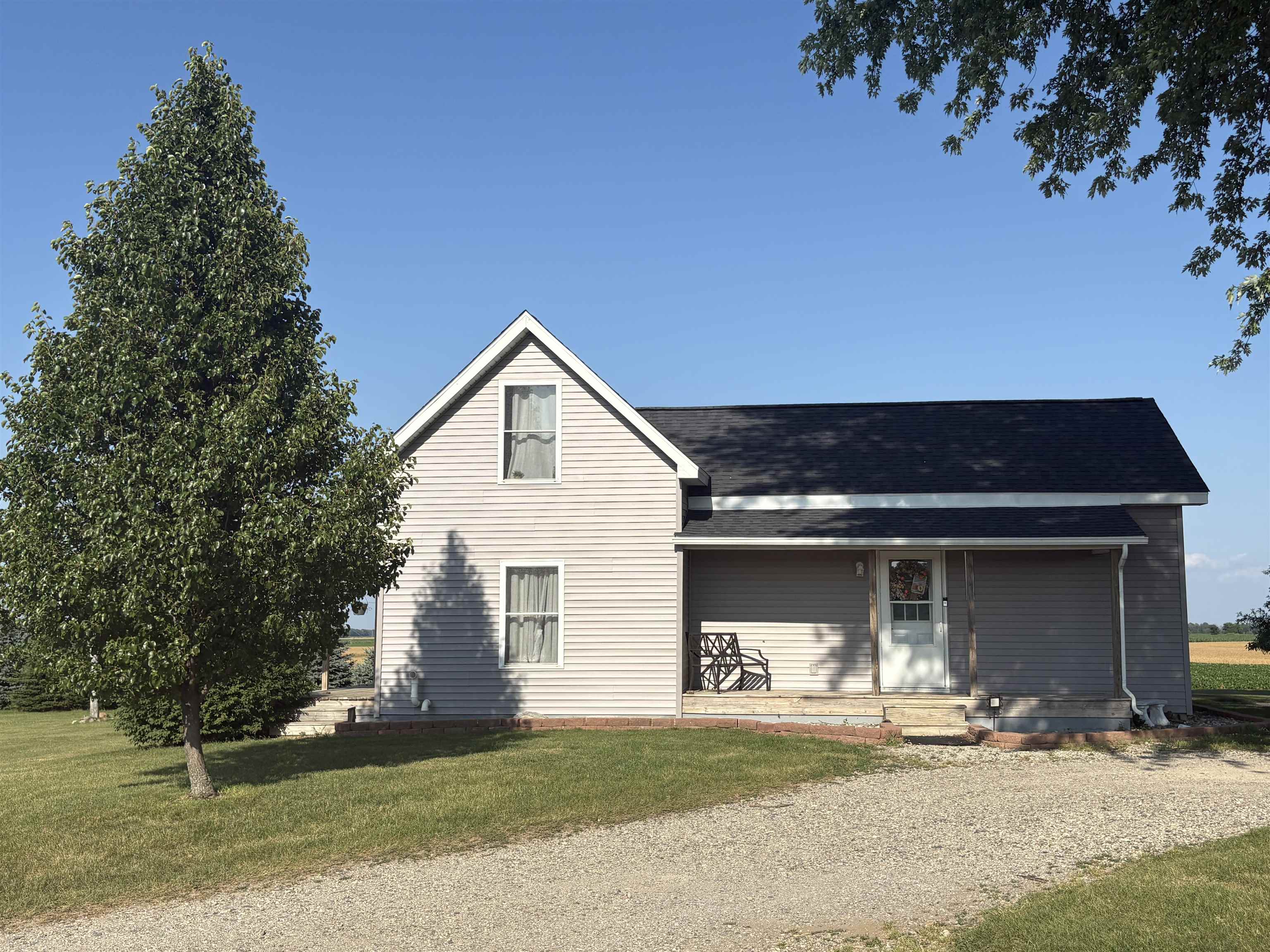 3200 East North Ridge Road Chesaning, MI 48616 - Photo 2 of 35