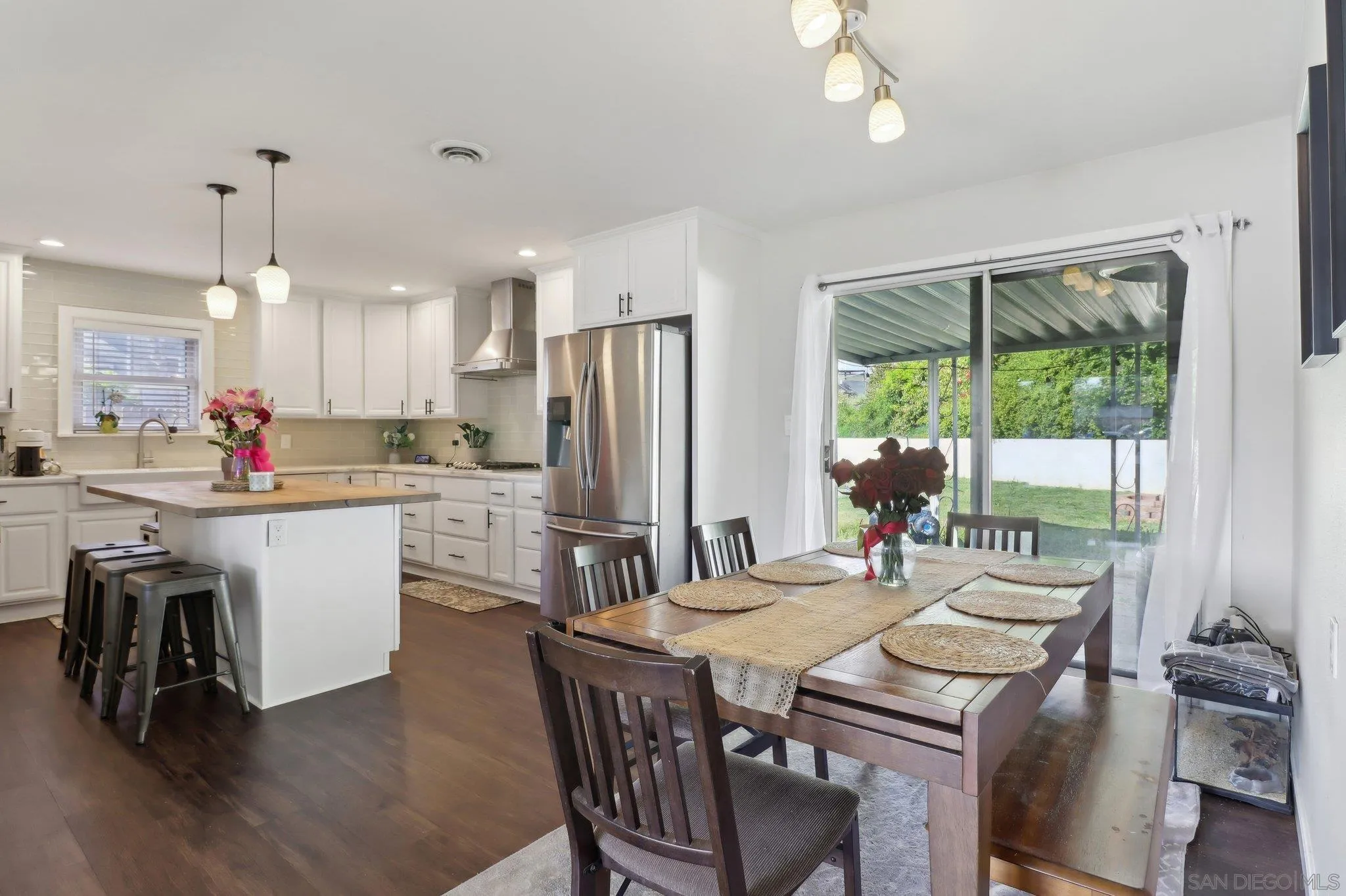734 Hackberry Place Fallbrook, CA 92028 - Photo 5 of 22 Gallery Image 5