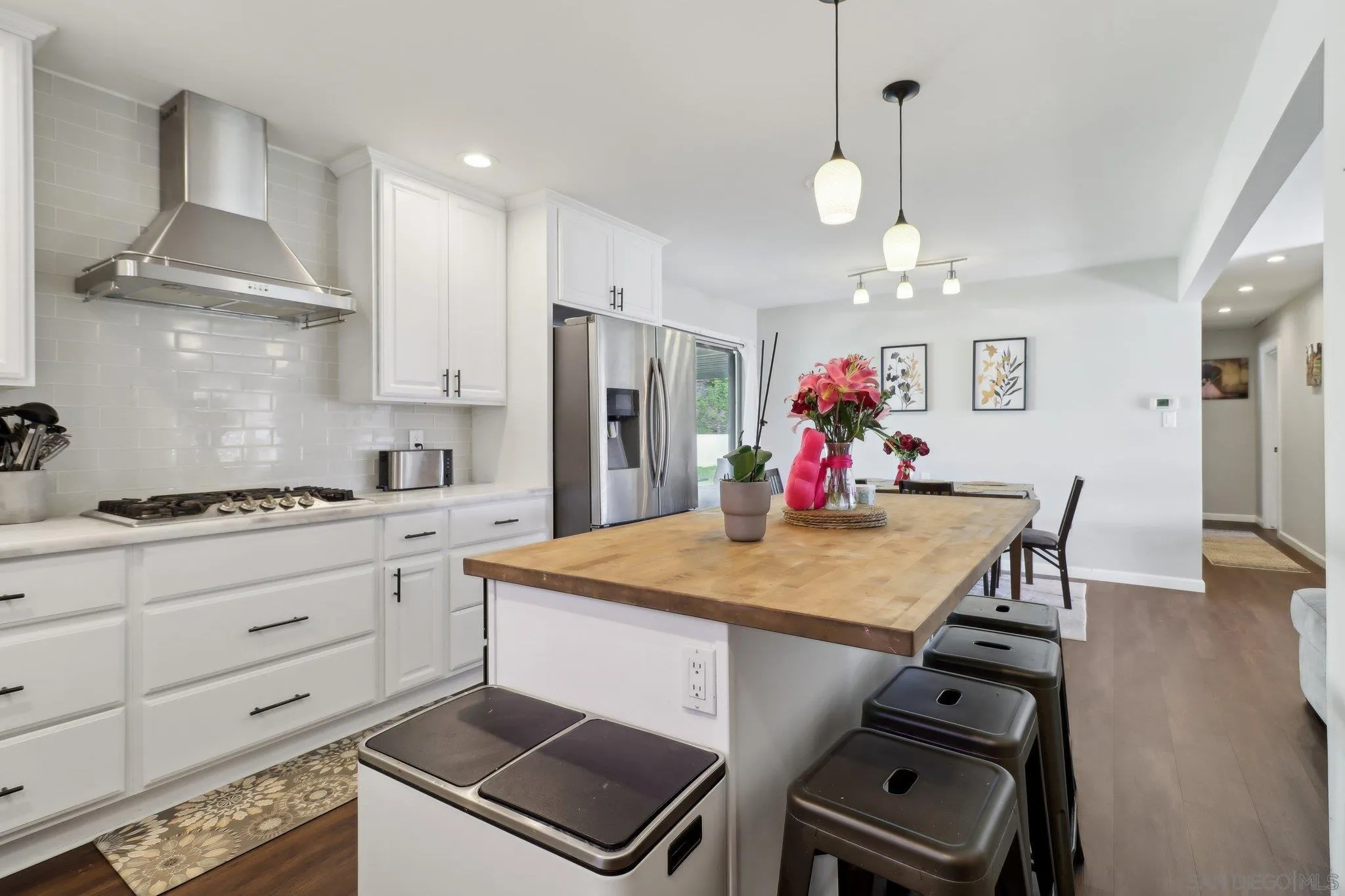 734 Hackberry Place Fallbrook, CA 92028 - Photo 8 of 22 Gallery Image 8