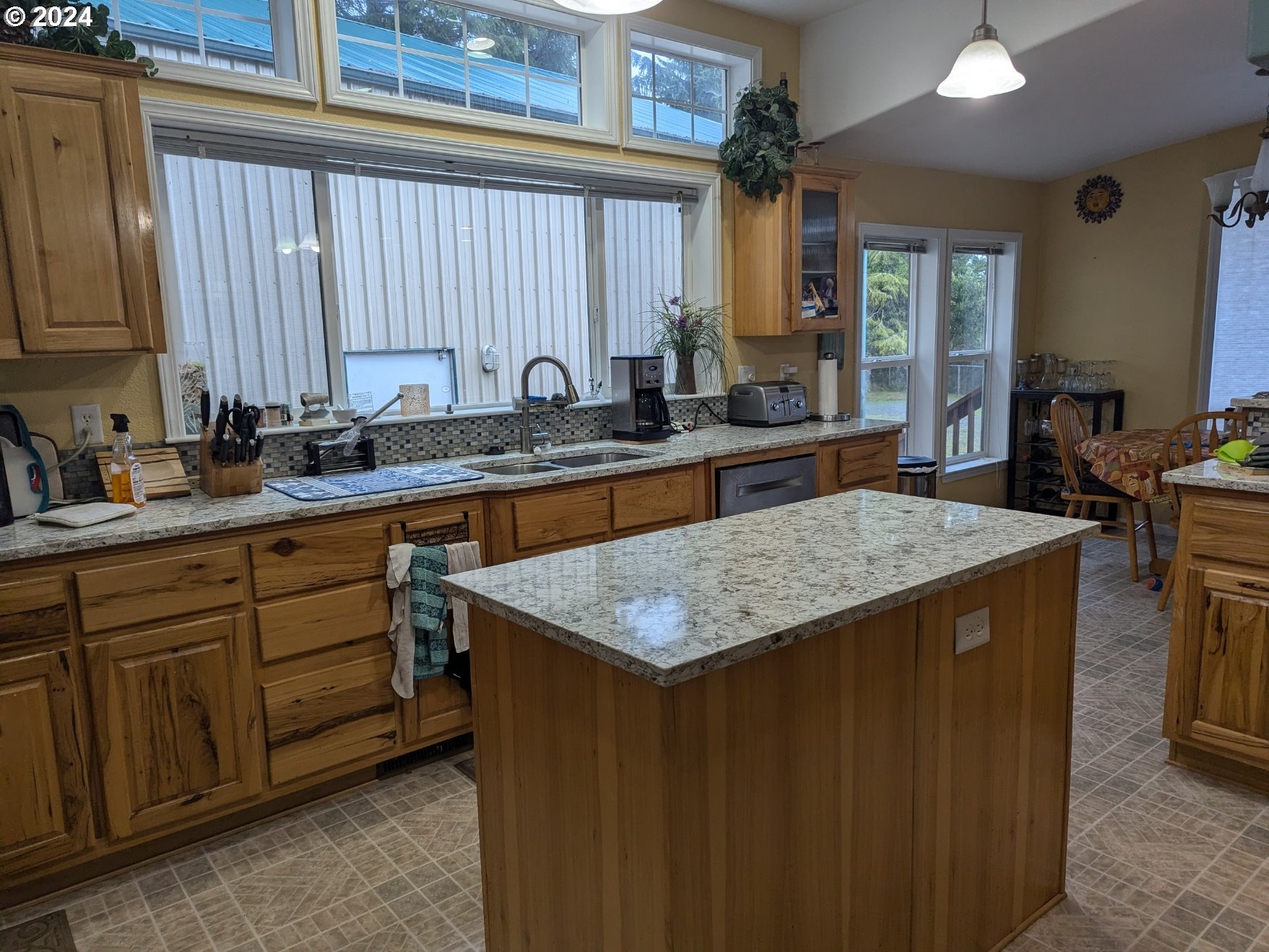 64062 Seven Devils Road Coos Bay, OR 97420 - Photo 9 of 28 Gallery Image 9