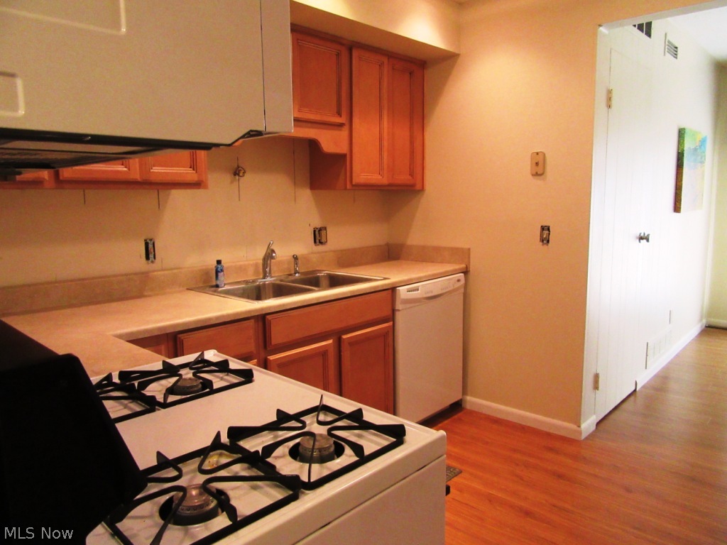 1105 Canyon View Road, Unit 102 Northfield, OH 44067 - Photo 4 of 18