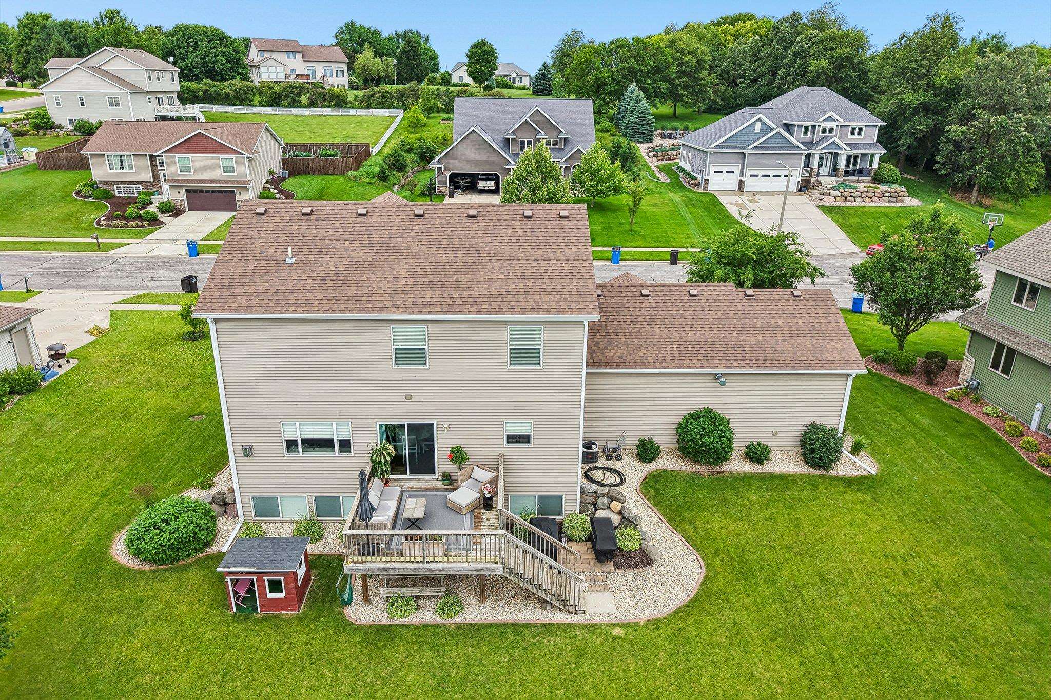 406 Chelsea Way Dane, WI 53529 - Photo 3 of 58