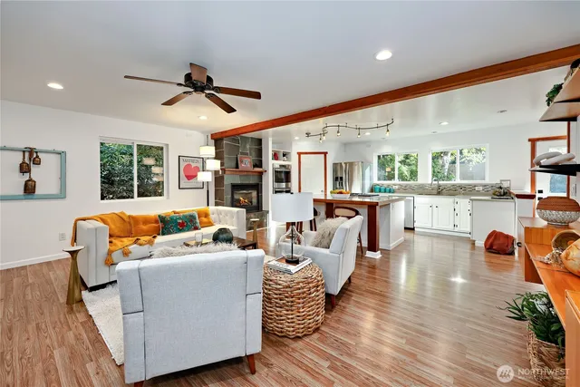 $955,000 | 8128 High School Loop Northeast, Bainbridge Island, WA 98110