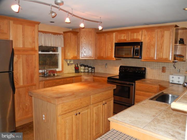 287 Hurley Road Coatesville, PA 19320 - Photo 4 of 18 Gallery Image 4