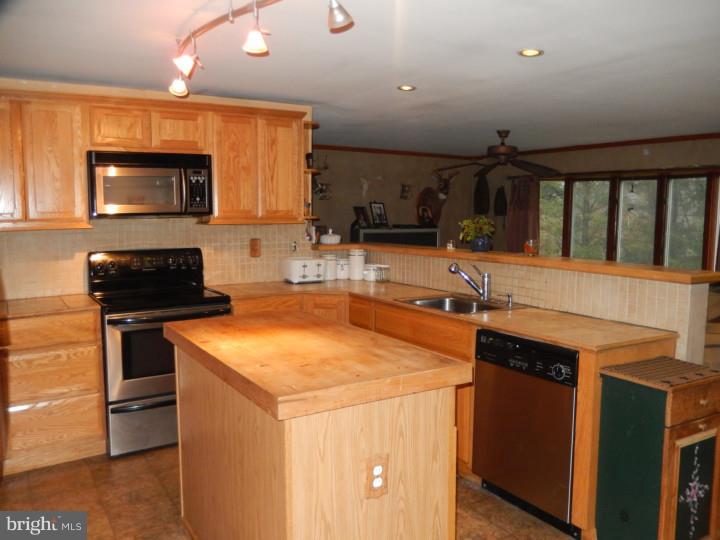 287 Hurley Road Coatesville, PA 19320 - Photo 6 of 18 Gallery Image 6