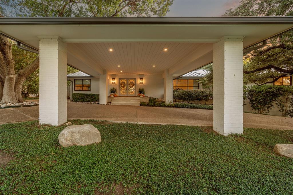 5849 Merrymount Road Westover Hills, TX 76107 - Photo 4 of 40 a view of a porch and livingroom with furniture