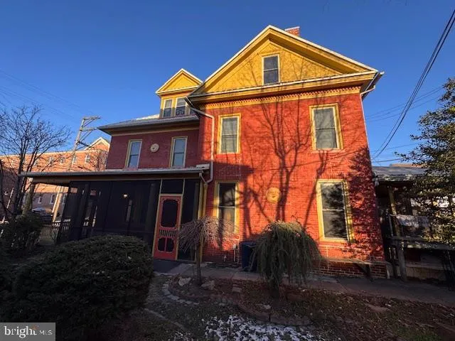 $229,900 | 11 North Wayne Street, Lewistown, PA 17044