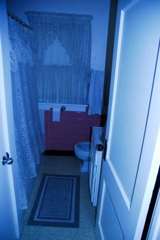 1 Rt 209 Gilbert Pa Gilbert, PA 18331 - Photo 11 of 11 Bath