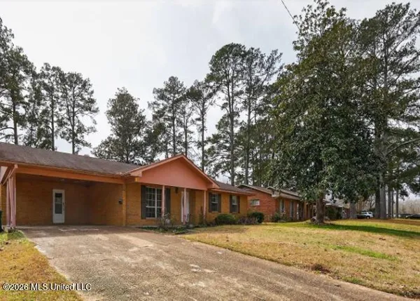 $71,100 | 411 Crider Drive, Brookhaven, MS 39601